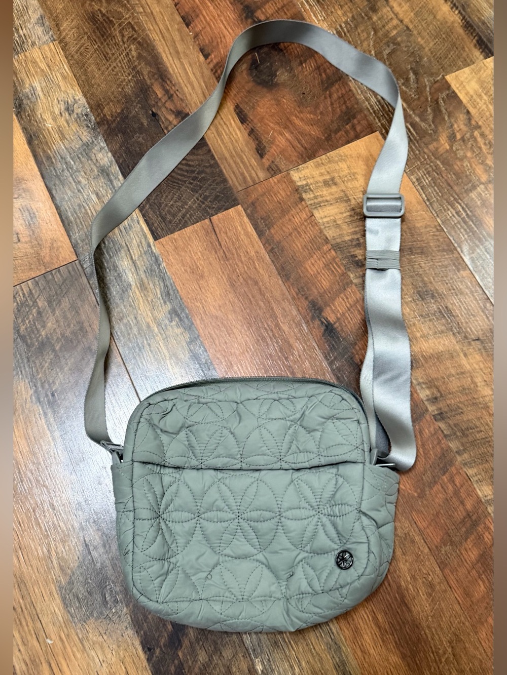 Quilted Crossbody Bag in Olive Green
